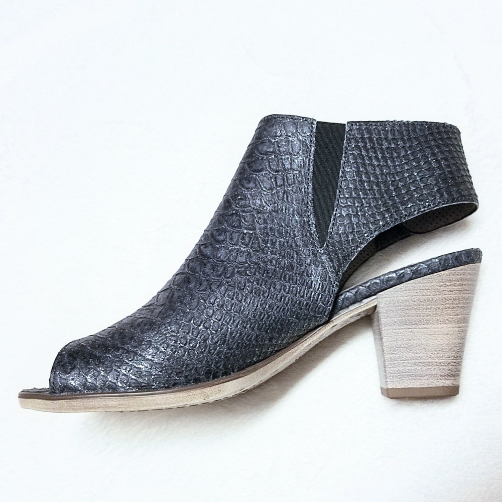 $265 Open Toe Heel Slingback Grey Sandals/Booties